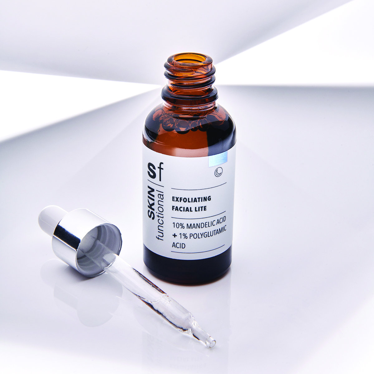 10% Mandelic Acid + 1% Polyglutamic Acid Exfoliating Serum