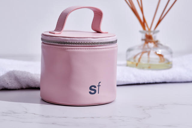 Accessories & Gifting