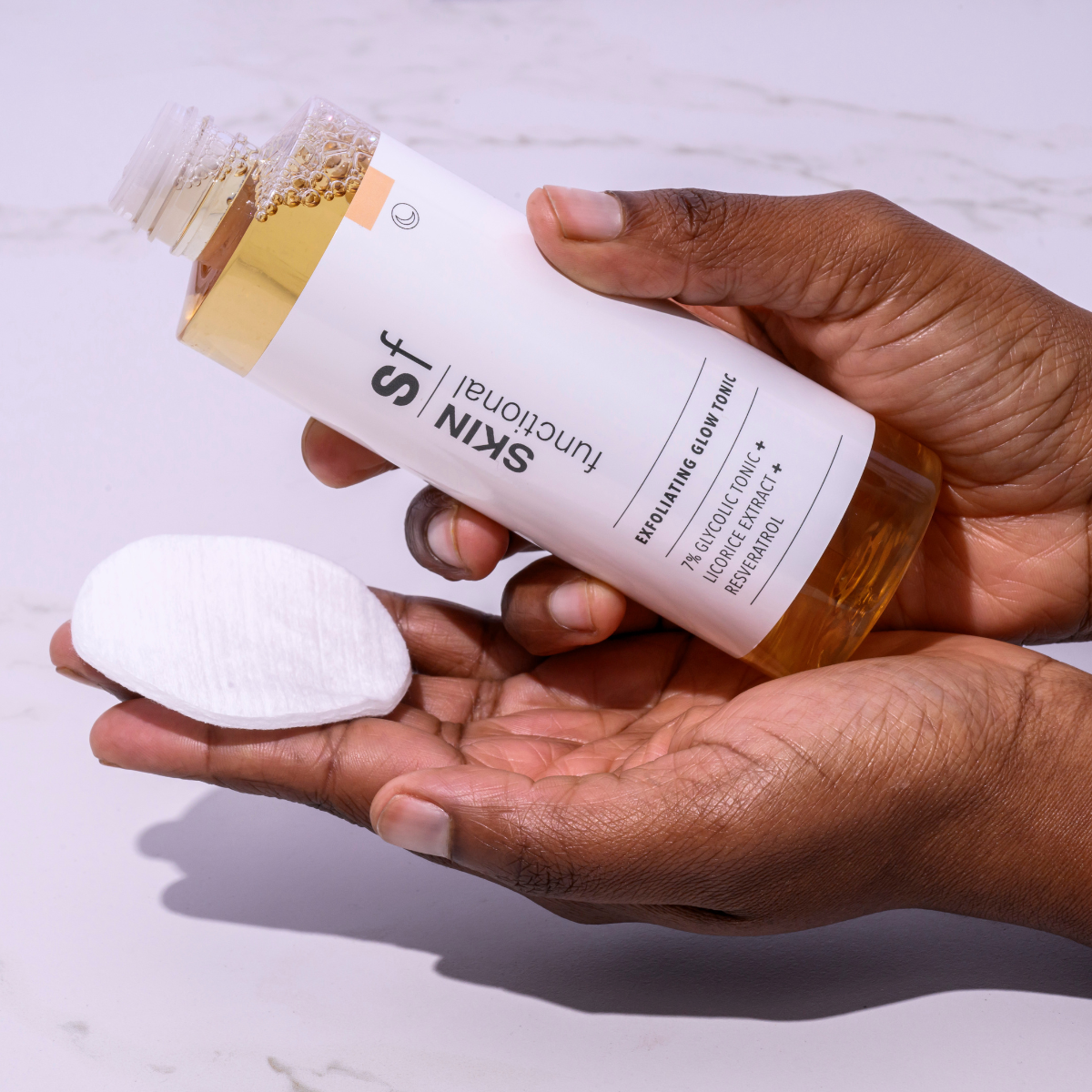 7% Glycolic Acid + Licorice Extract + Resveratrol Exfoliating Tonic